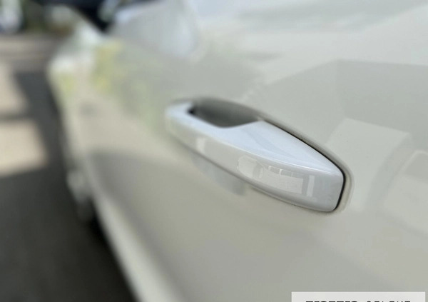 Volvo XC 40 cena 134900 przebieg: 66884, rok produkcji 2019 z Poznań małe 562